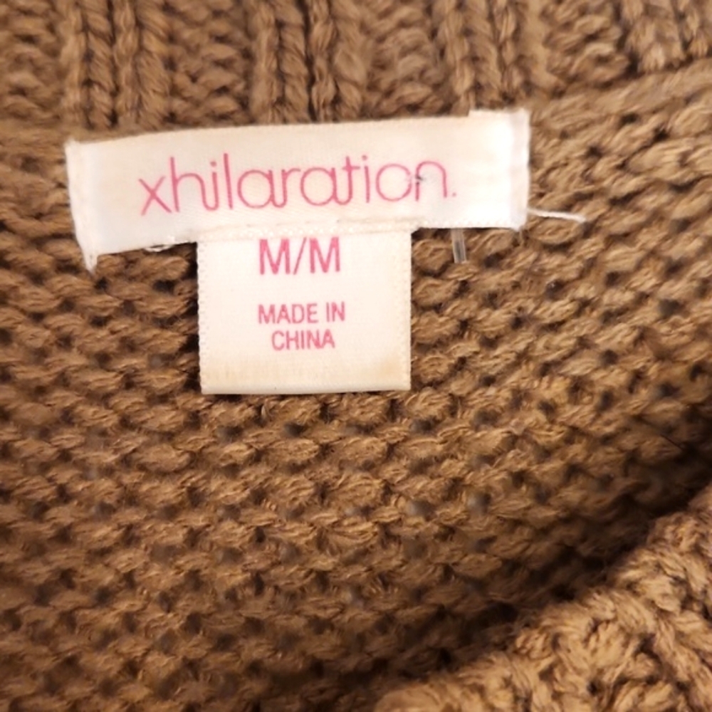 Womens Xhilaration camel/ brown faux fur vest size M. - Picture 9 of 12